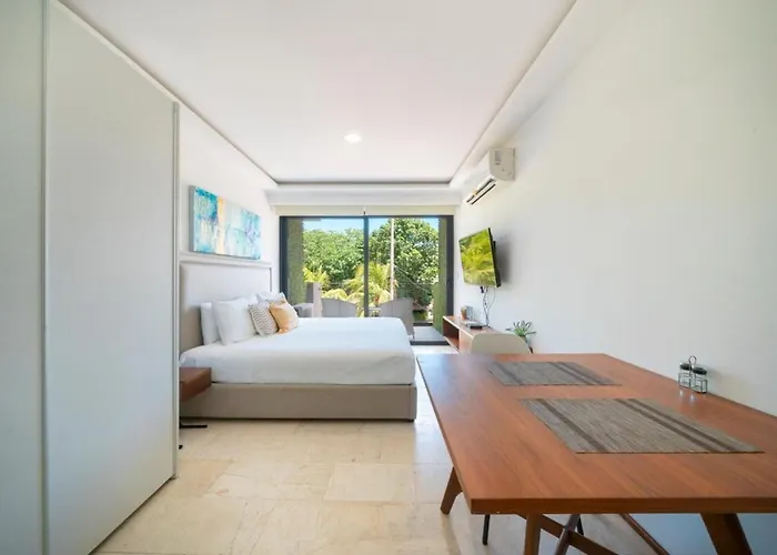 Appartement Modern With Pool In
