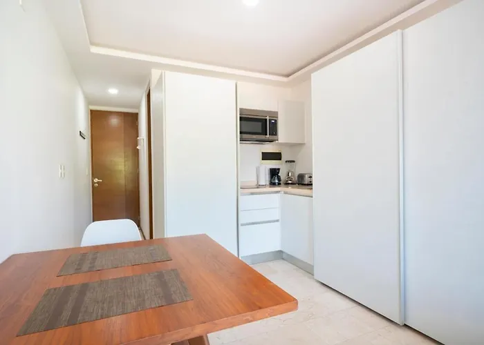 Modern With Pool In *